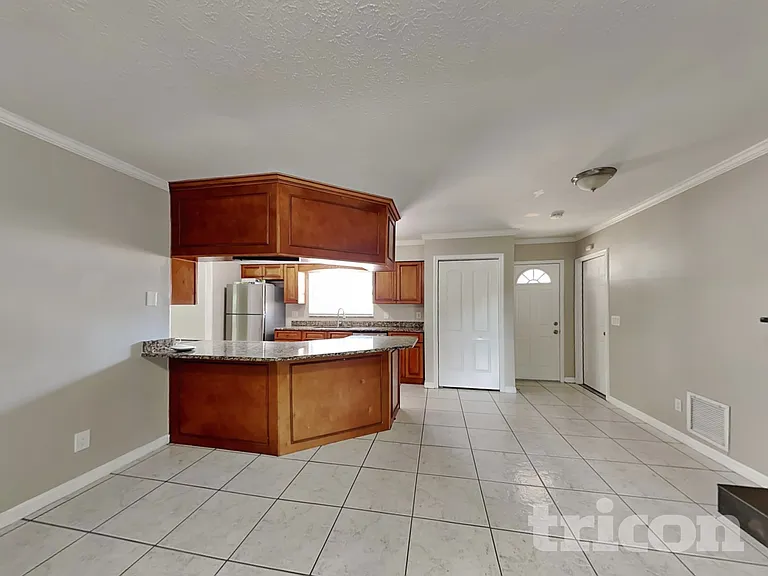 14314 Ravenwood Ln — Photo 5