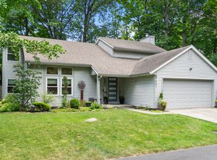 9661 Geist Woods Trce, Indianapolis, IN 46256