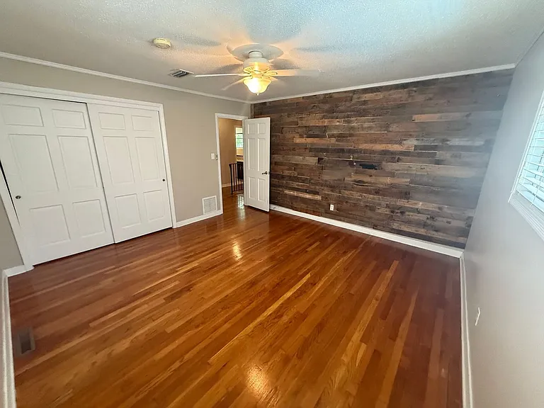 905 Poinciana Dr — Photo 25