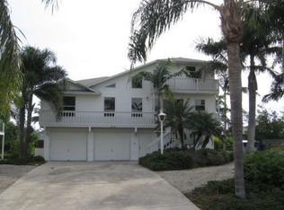 2296 Lemon St, Saint James City, FL 33956
