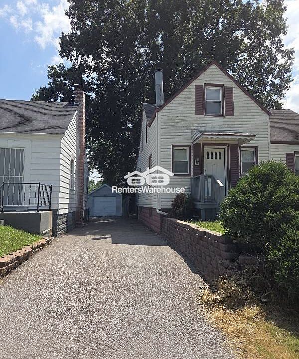 1st image of 1010 Lakeview Ave