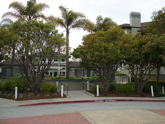 5th image of 880 Meridian Bay Ln Unit 202