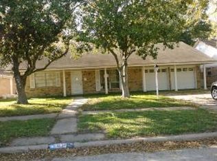 8634 Ruthby St, Houston, TX 77061