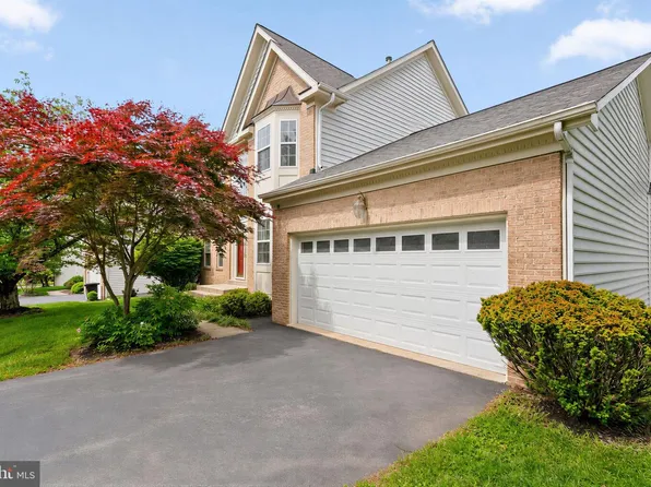 11405 Crownwood Ln, Rockville, MD 20850