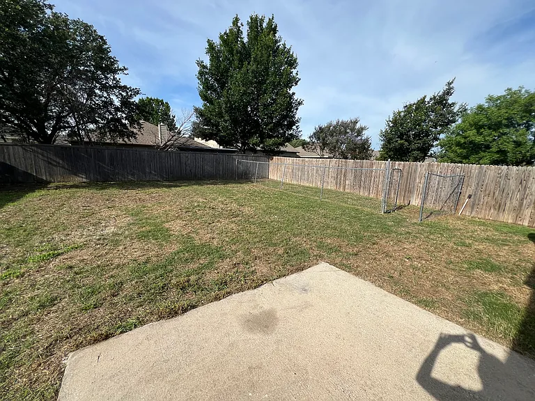 8824 Sagebrush Trl — Photo 17