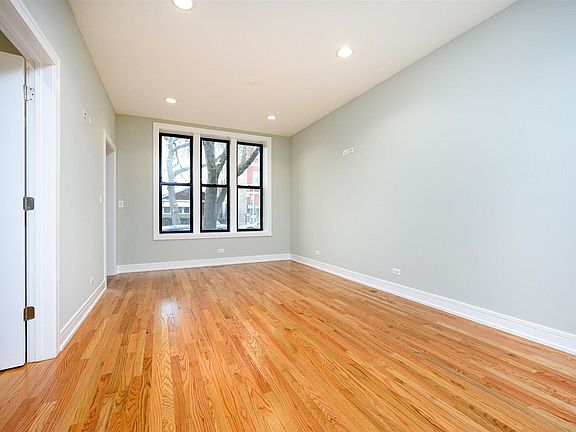 3rd image of 3618 S Wood St #1