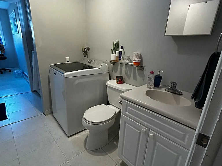 178 Cedar Swamp Rd #A — Photo 8