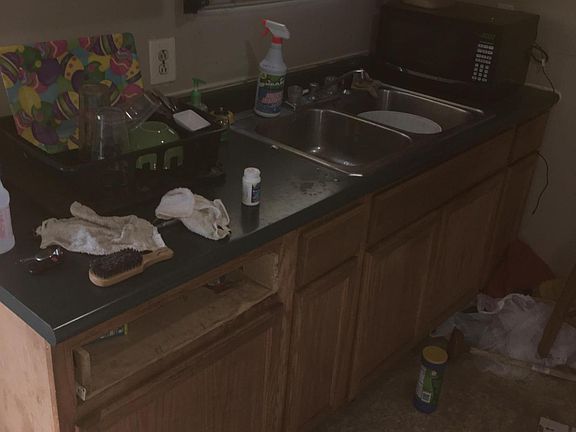 5th image of 1617 Crestview St