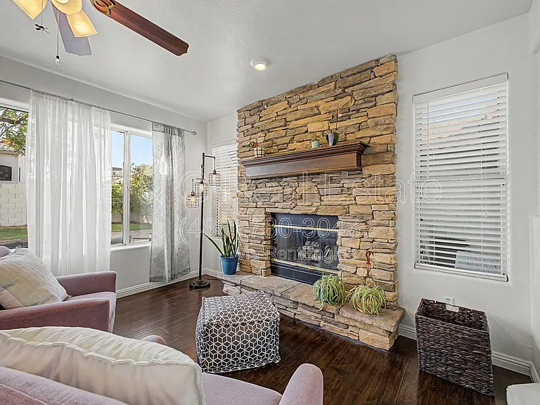3910 E Rosemonte Dr — Photo 8