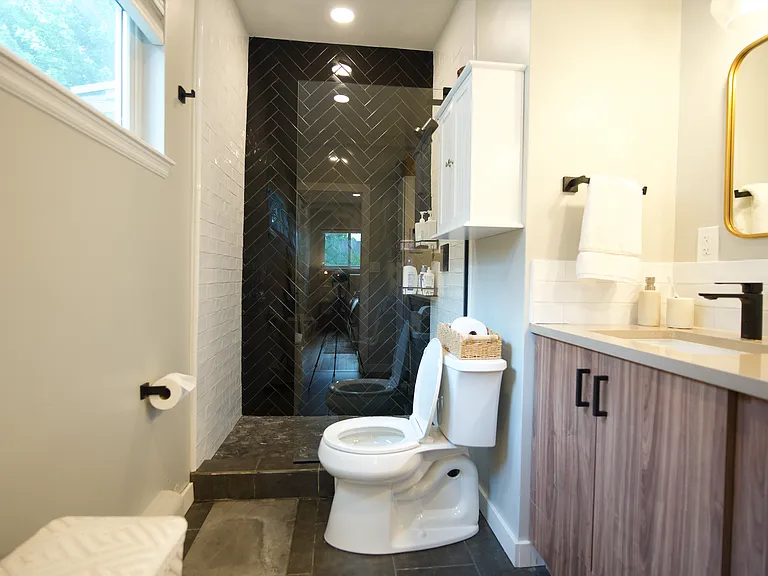 4320 Winona Ct — Photo 21