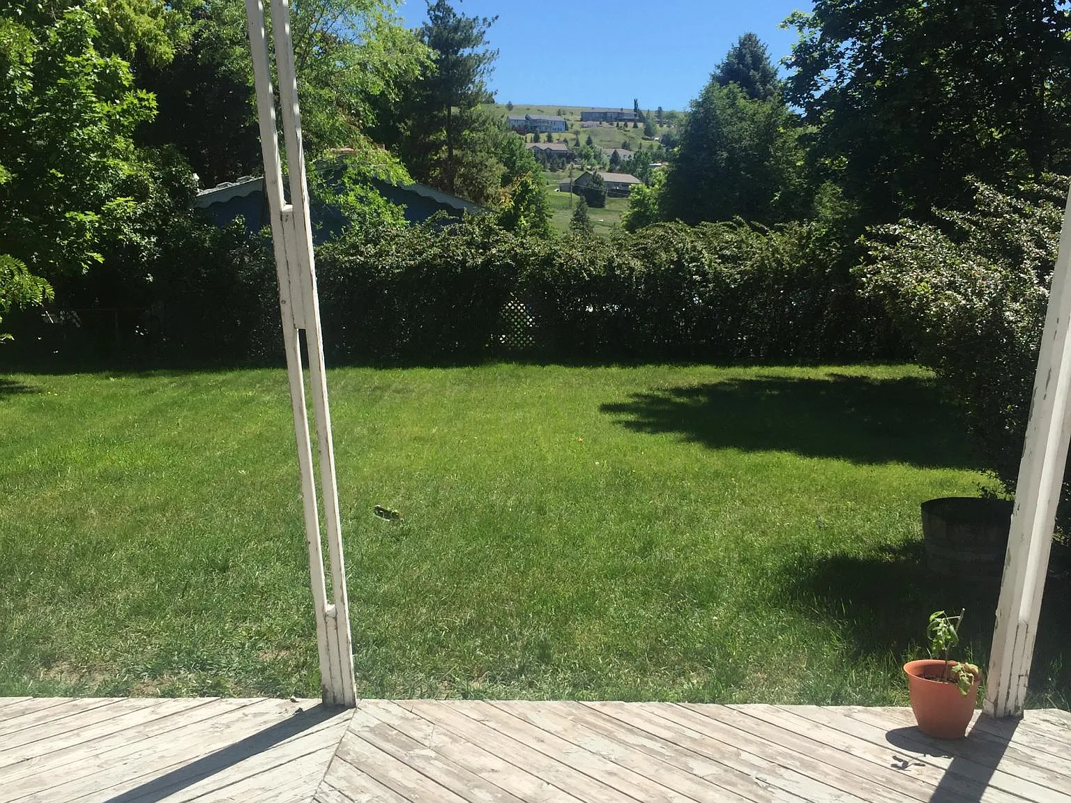 5 bed, 2.5 bath, 2400 sqft, $2,950 — Photo 4