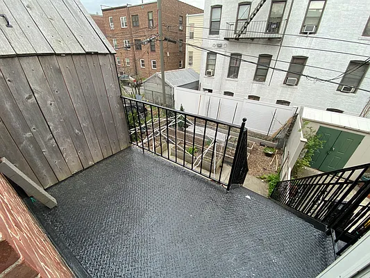 Rented by Voro, LLC | media 6