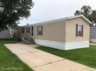 45074 Sheri Dr, Macomb, MI 48044
