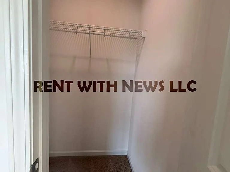 110 Prairie St — Photo 24