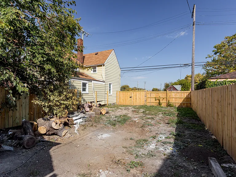 2064 24th St #B — Photo 12