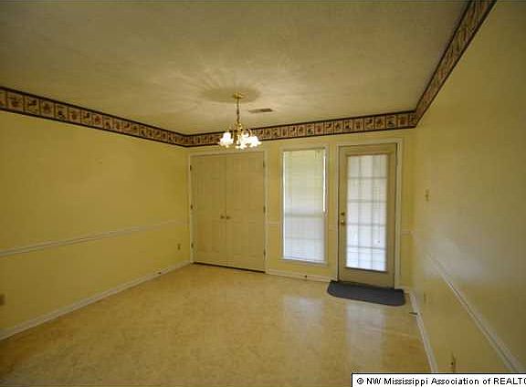 5th image of 5767 Garden Walk W