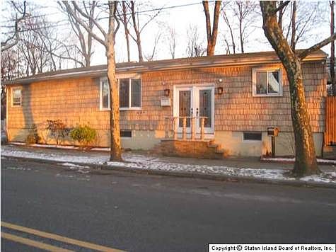 3rd image of 444 N Railroad Ave