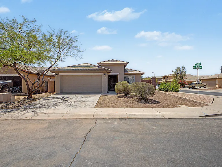 25875 W Saint Catherine Ave — Photo 21