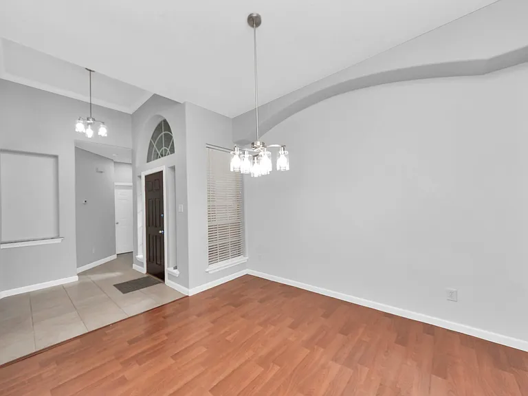 1819 Misty Falls Ln — Photo 4