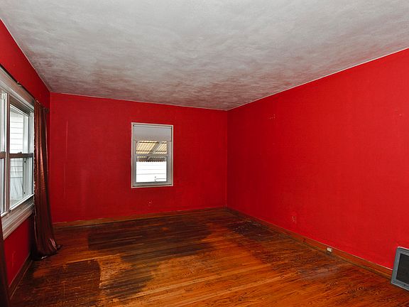 3rd image of 9532 Dana Ave