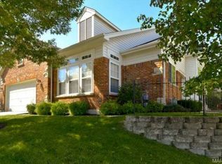 745 Stone Meadow Dr, Chesterfield, MO 63005