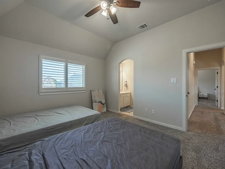 12824 Flatiron Trl — Photo 37
