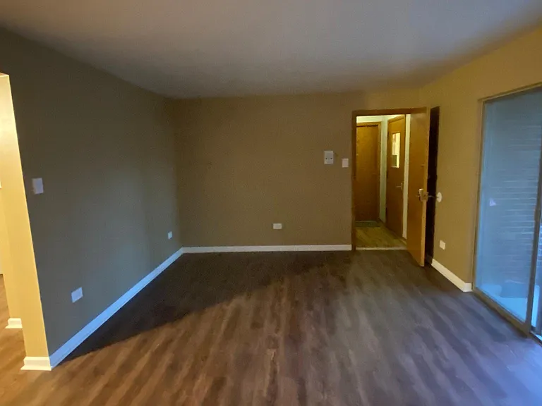 6424 W 64th Pl #2B — Photo 3