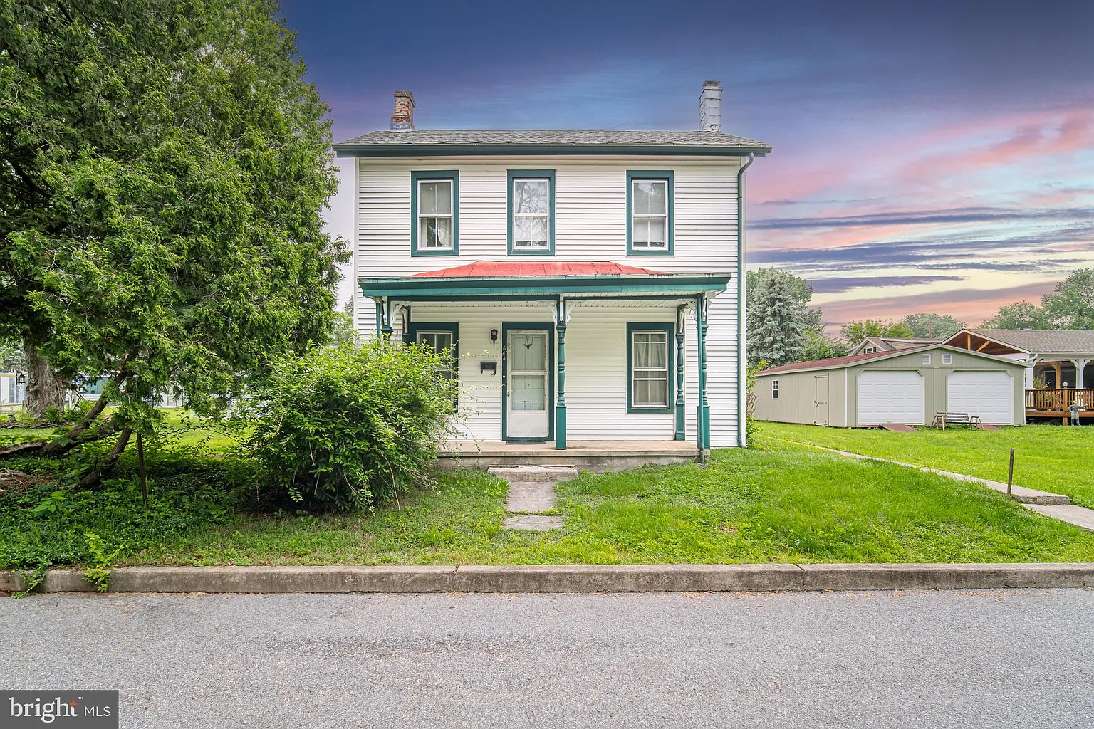 614 W Front St photo 1