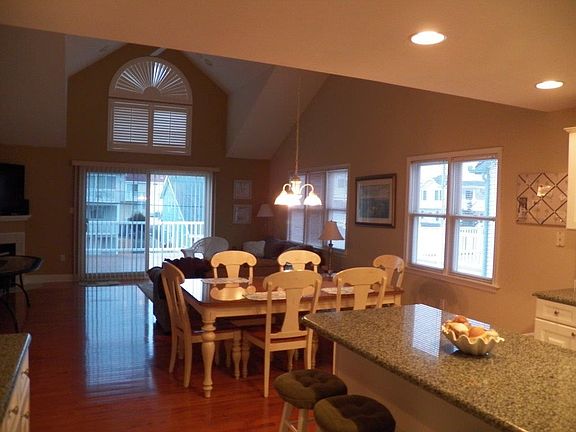 4th image of 21 73rd St Unit West