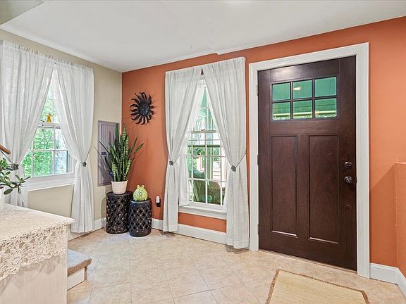 4th image of 7 Laurel Ave