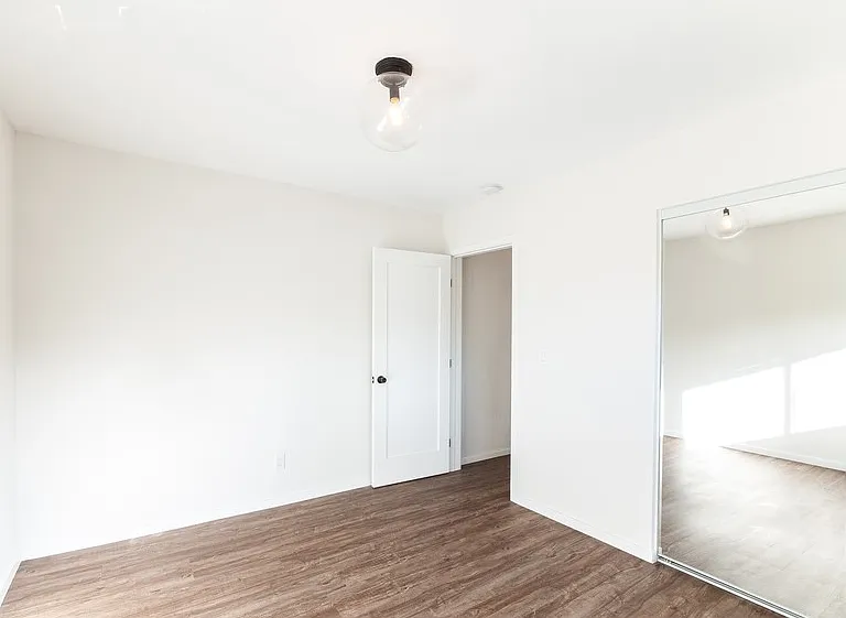 255 S Avenue 55 #1 — Photo 9