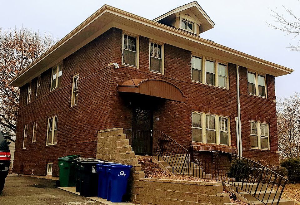 1st image of 211 Stevens St W APT A