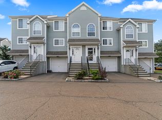 560 Silver Sands Rd UNIT 2102, East Haven, CT 06512