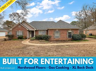 310 Fox Holw, Canton, MS 39046