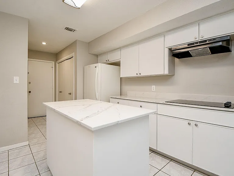 11411 Pepperdine Ln — Photo 18
