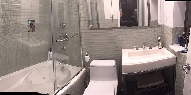 Sold by Manhattan Apartment Organization | media 13