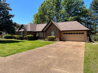 495 W Regis Pl, Cordova, TN 38018