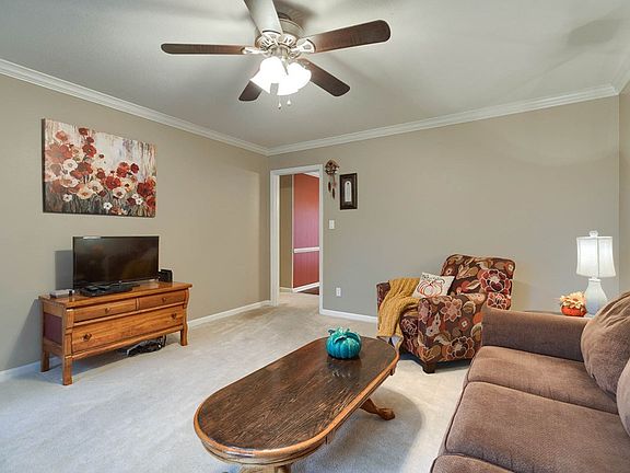 3rd image of 3825 Lewis Ln