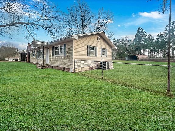 3rd image of 575 McCarty Road
