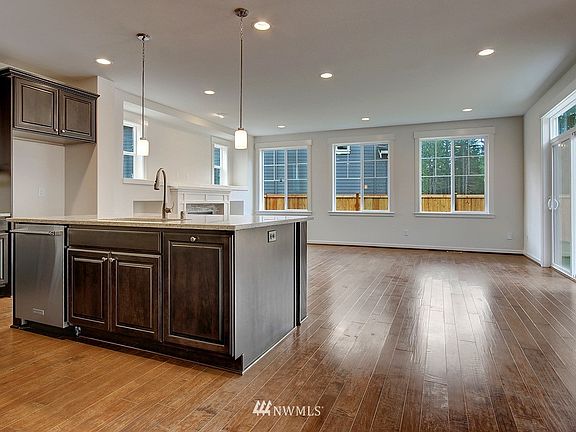 4th image of 2052 246th (Homesite 22) Avenue