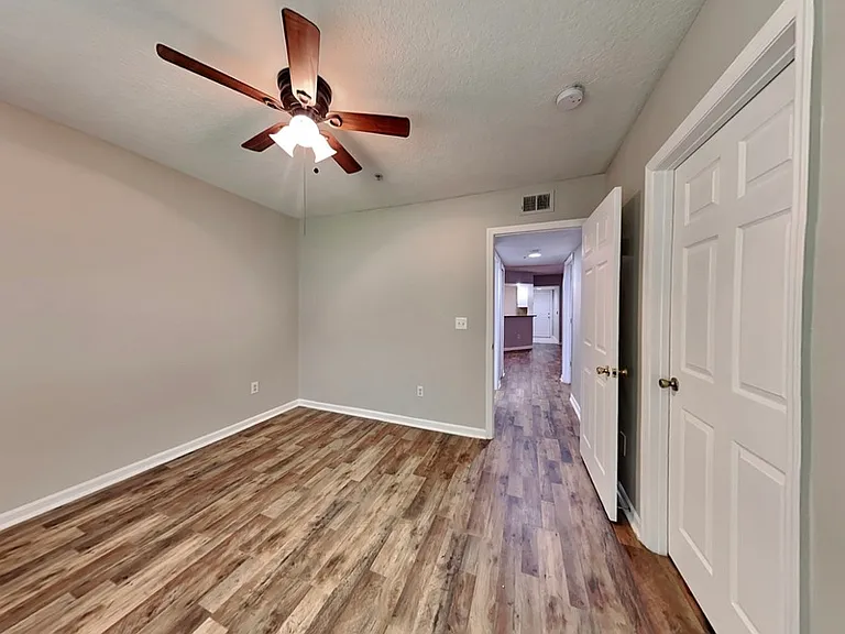 725 Crest Pines Dr #421 — Photo 12