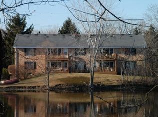 524 Laurel Lake Rd, Thiensville, WI 53092