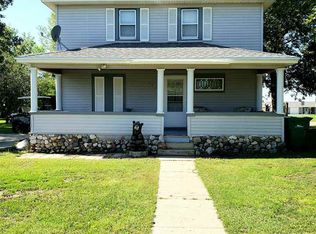 335 2nd St NW, Garrison, ND 58540