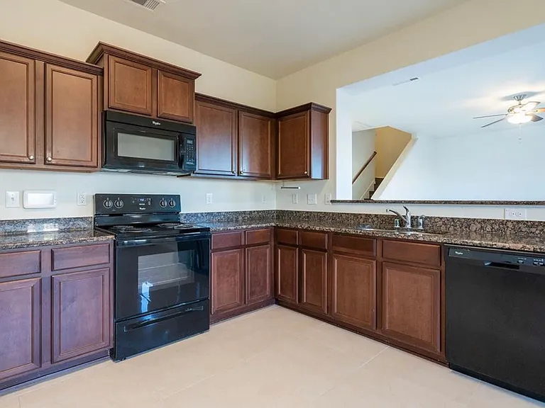 9439 Grand Spark Dr — Photo 9