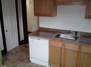 205 3rd Ave SE APT 6, Valley City, ND 58072