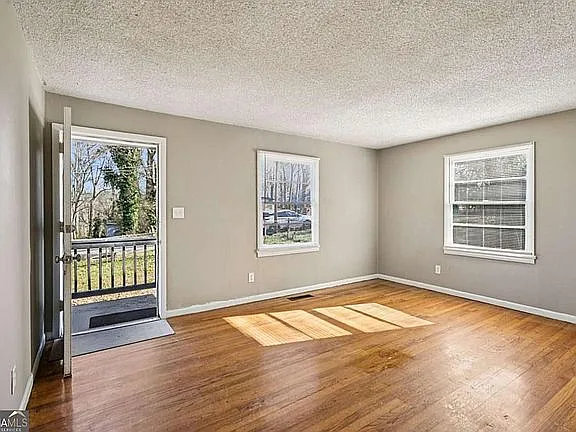 1037 Rebel Forest Dr SE — Photo 2