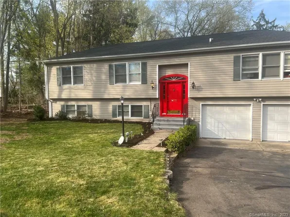 485 West Woods Road, Hamden, CT 06518