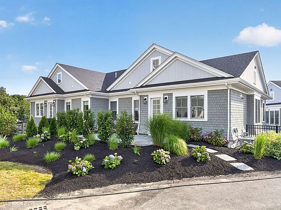 2nd image of 533 Woods Hole Road UNIT D101