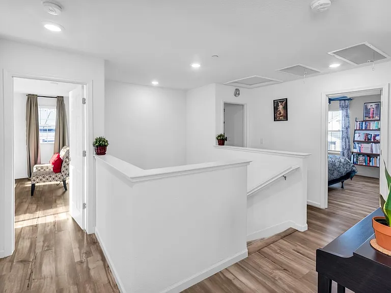4583 Butterfly Ridge Dr — Photo 27