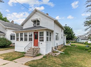 1020 Durfee Ave, Oshkosh, WI 54902